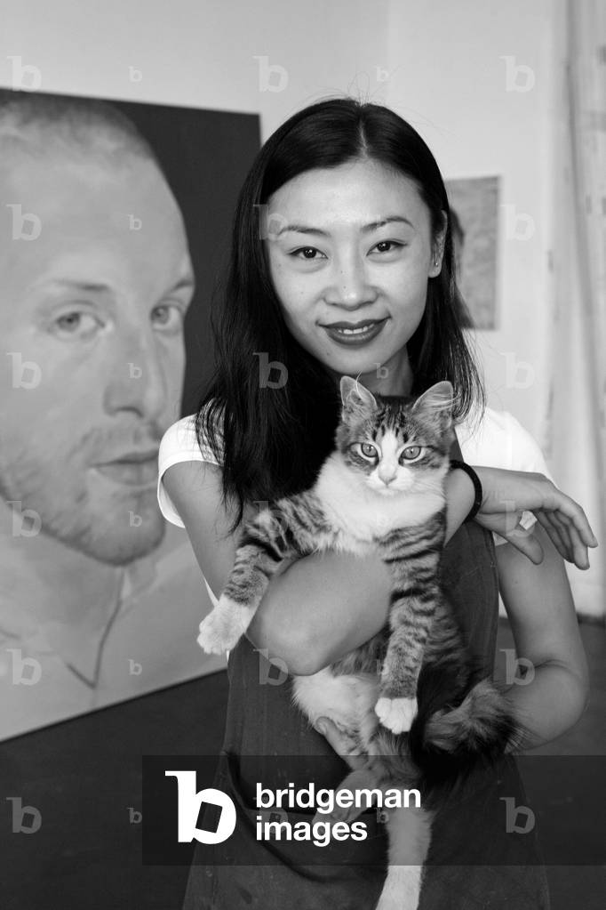 Portrait of Xiang Shi, Chinese painter, in his studio in Ris-Orangis (Ris Orangis) on August 27, 2009.