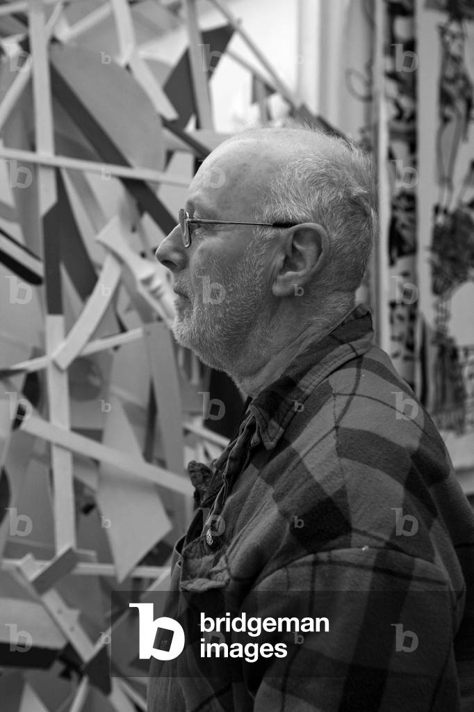 Portrait of Jan Voss, painter, in his Arcueil studio in 2008.