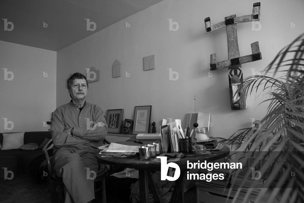 Portrait of Andre Stempfel, French painter, in his studio in Paris in 2008.