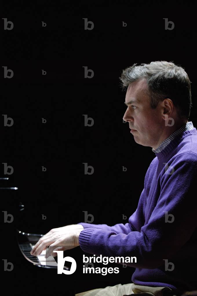 Malcolm Martineau playing piano