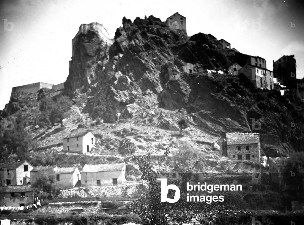 France, Corsica, Haute-Corsica (2B), Corte: the citadel and old stone houses, 1890