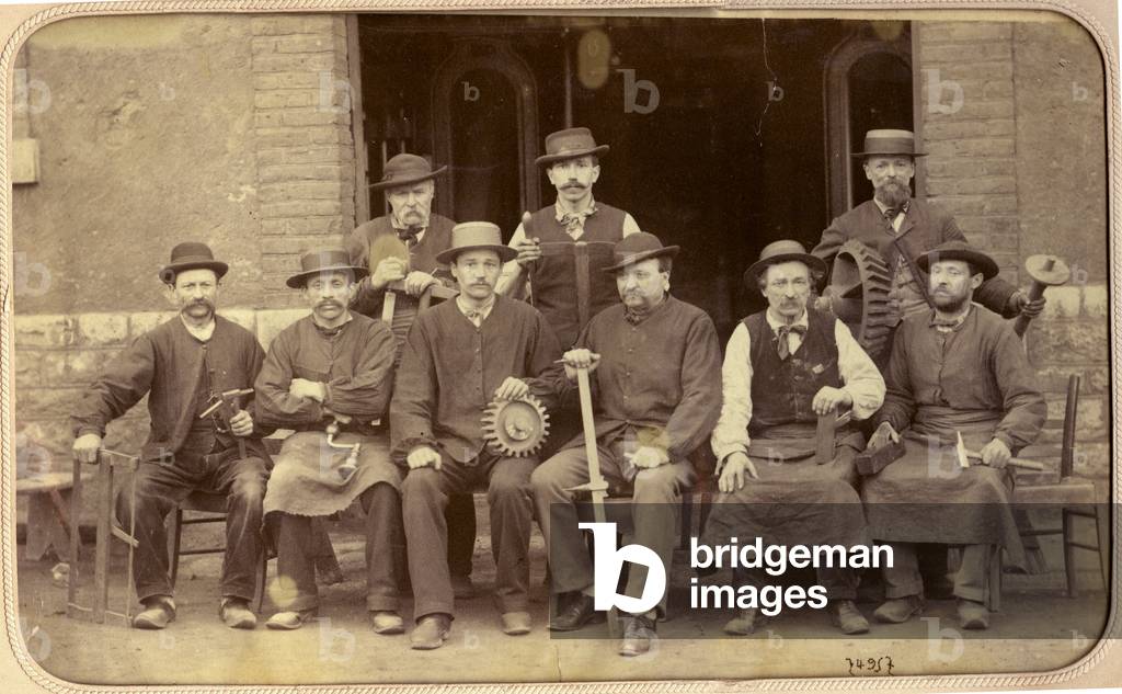 France, Auvergne, Allier (03), Montlucon: A group of workers of the Societe anonyme de Comentry Fourchambault (Commentry-Fourchambault) in professional installation, 1888