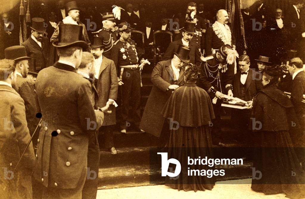 France, Centre, Indre-et-Loire (37), Tours: President Felix Faure receives presents from the city of Tours, 1895