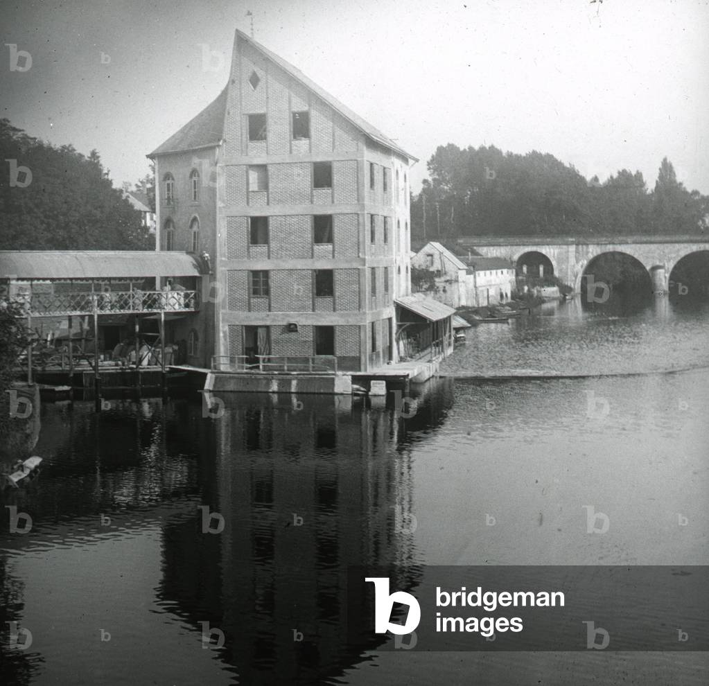 France, Pays de la Loire, Sarthe (72), La Suze-sur-Sarthe: Moulin sur Sarthe, 1895