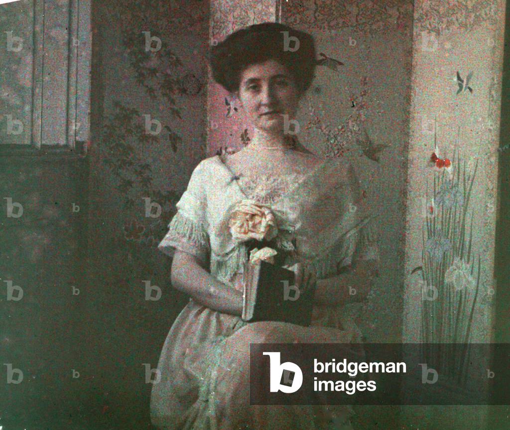 Portrait of woman: Portrait of the wife of Mr Henry, 1912, Le Mans, France - Autochrome anonymous
