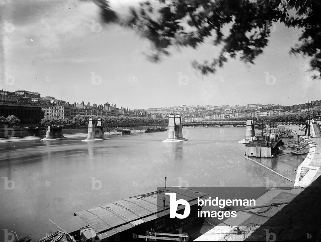 France, Rhone-Alpes, Rhone (69), Lyon: quai de la Saone, fly boats and dry boats, 1895 - fly boat: Pecoud fish rue d'Amboise