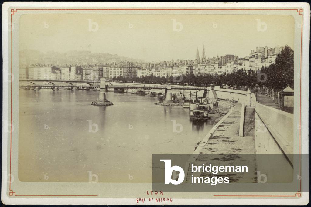 France, Rhone-Alpes, Rhone (69), Lyon: The Quai Saint Antoine on the banks of the Saone with its boats and bridges, 1890