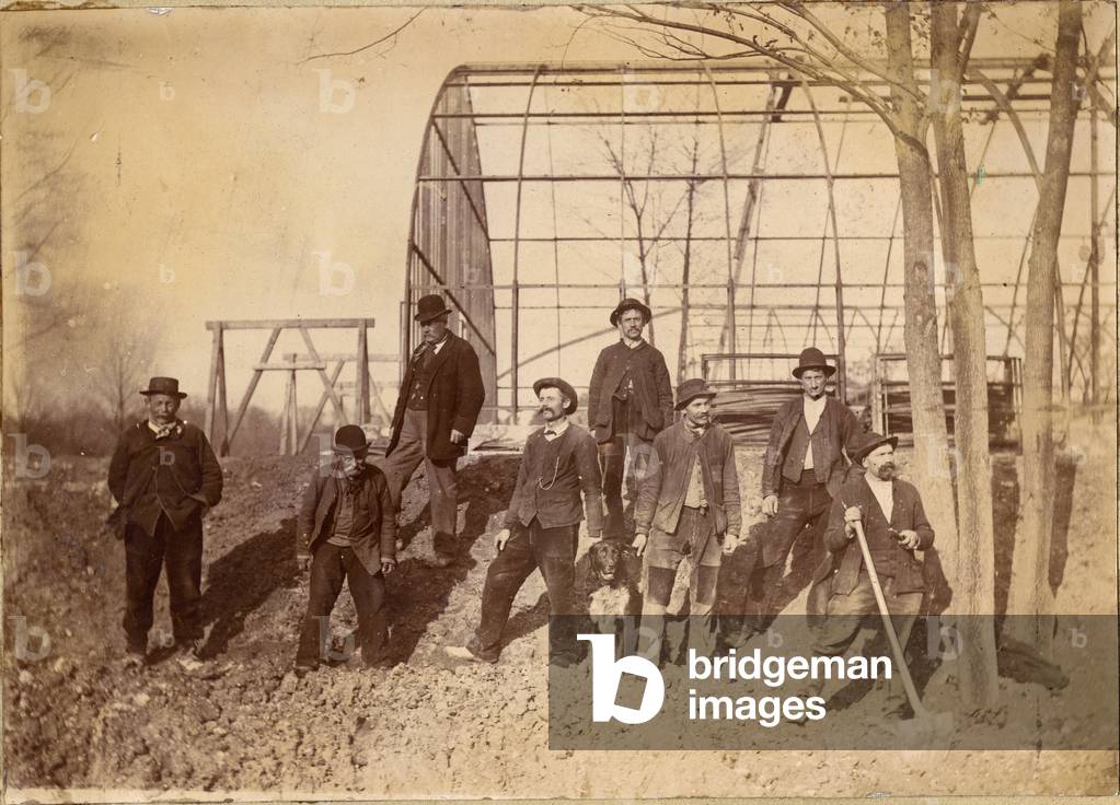 France, Centre: gardeners, greenhouses, 1875