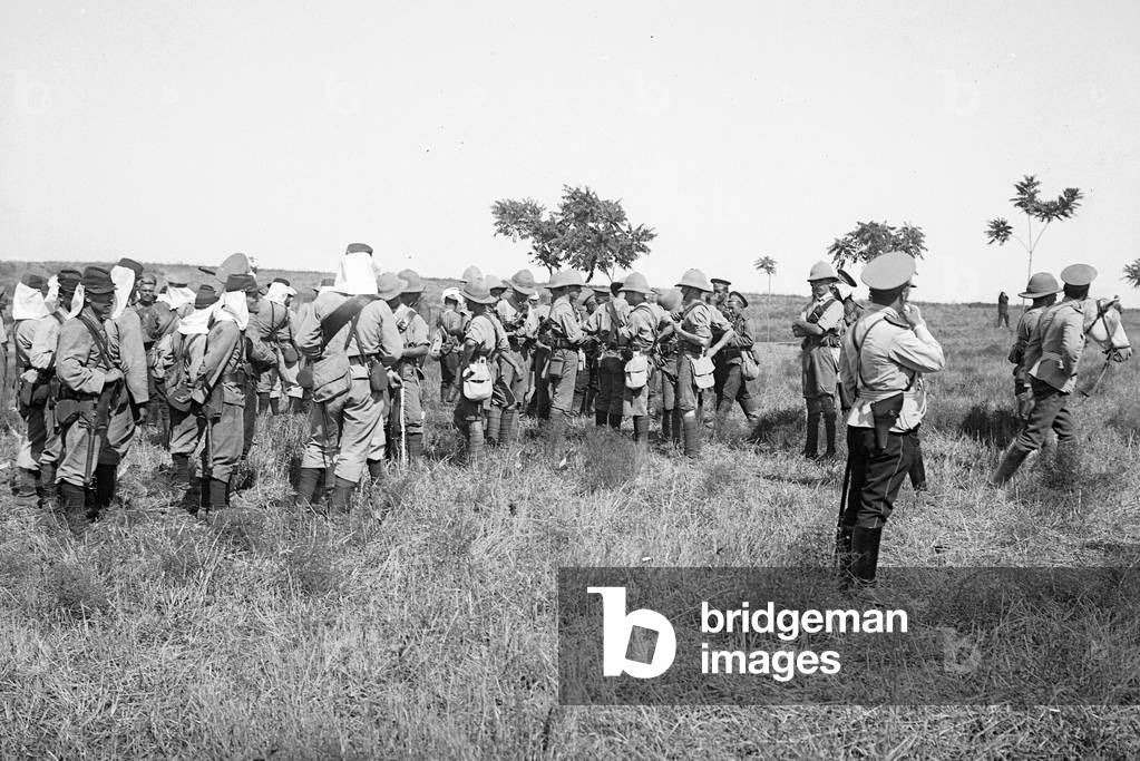 Greece, Crete, CR, Crete: Crete's military campaign, maneuver of international armies, during a break, the soldiers of different contingents speak to each other, 1908