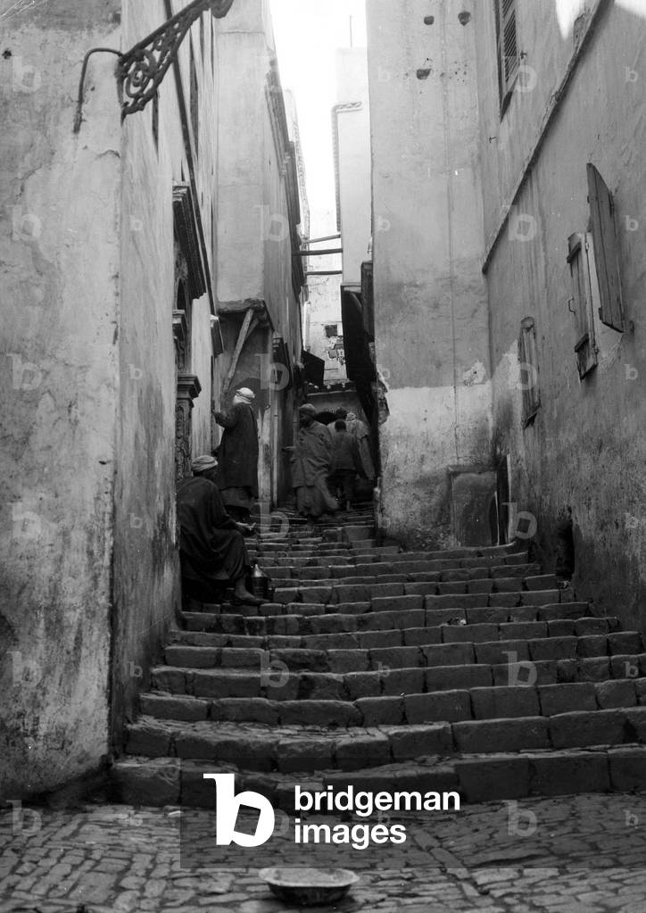 Algeria, Algiers: a staircase street in the casbah (kasbah), 1900