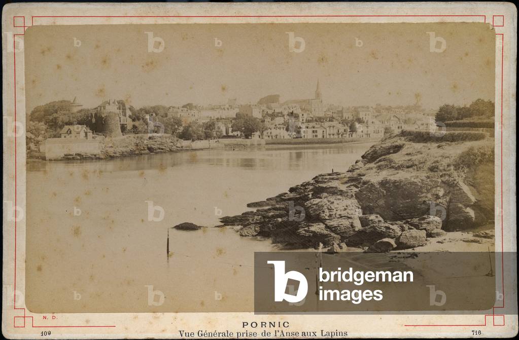 France, Pays de la Loire, Loire-Atlantique (44), Pornic: The old port of Pornic with its Chateau and its high perch canal, 1880