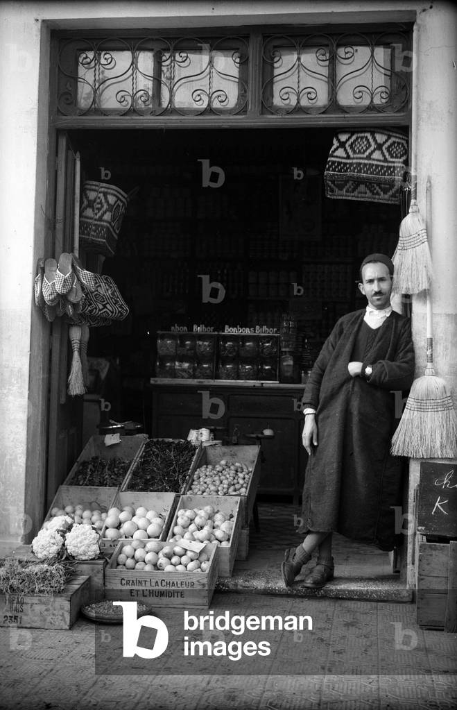 Tunisia, Tunis: Tunisian merchant, grocer, 1947 - Bilbor candy