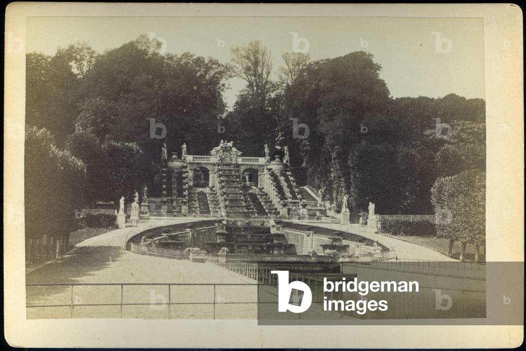 France, Ile-de-France, Hauts-de-Seine (92), Saint Cloud: La fontaine du Chateau de Saint Cloud, 1875