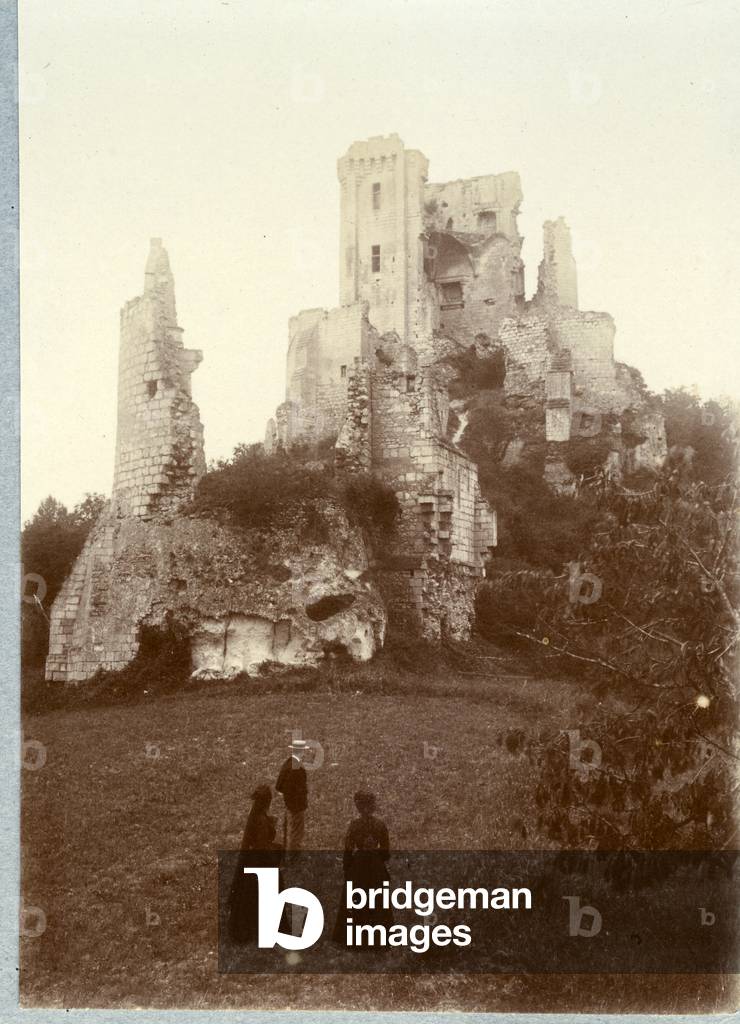 France, Centre, Loir-et-Cher (41): visit to the ruins of the Chateau de Lavardin, 1895