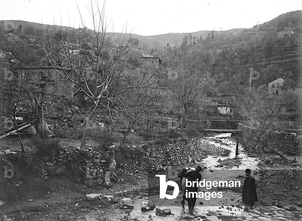 Greece, Crete: crossing a gut in the mountains, 1900