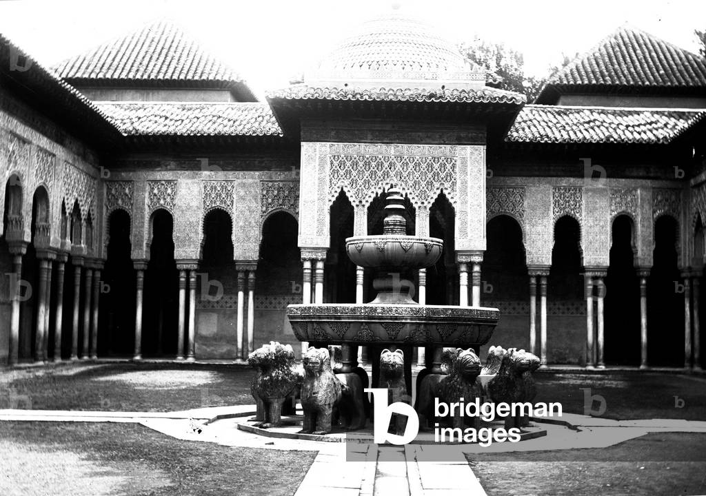 Spain, Andalusia, Granada: The Fountain of the Lions, 1900