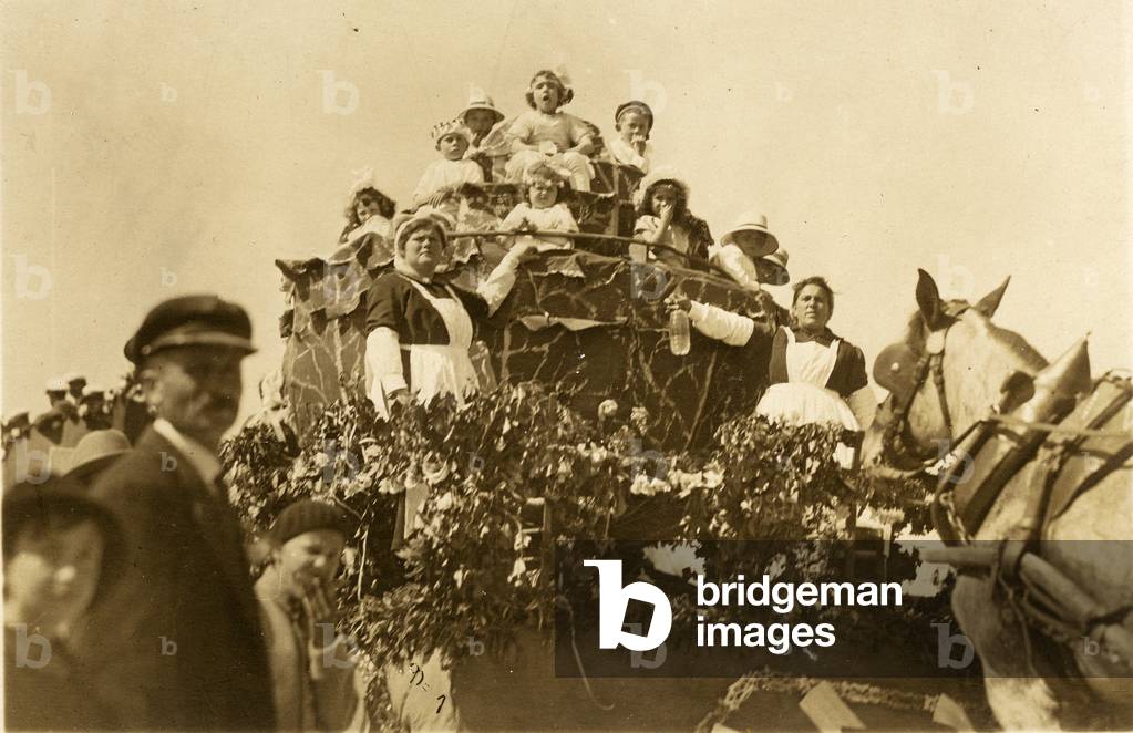 France, Centre, Indre-et-Loire (37), Blere: the chariot of birth, children born in cabbage with midwives, 1895