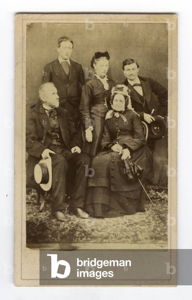 Sable-sur-Sarthe, Sarthe (72), Pays de la Loire, France, A family of sarthois bourgeois poses in studio, 1865