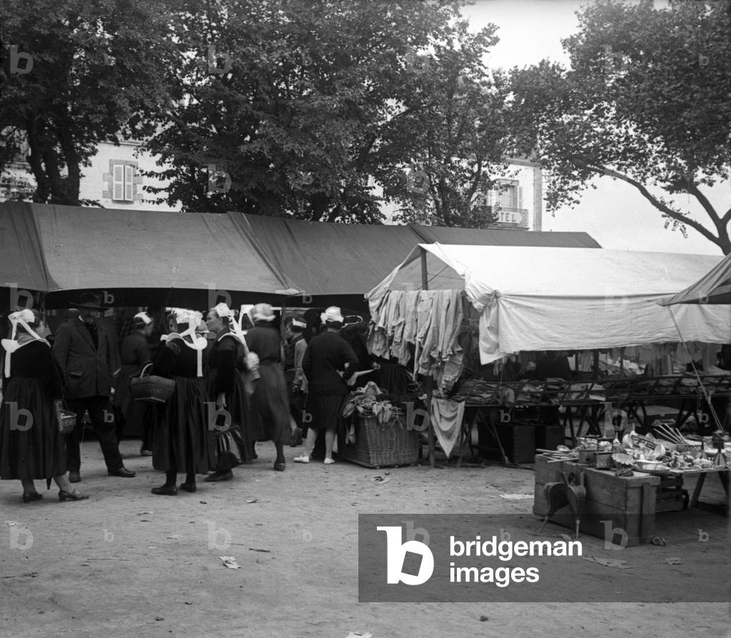 Image of Photography depicting France 1928 by Unknown photographer, b/w