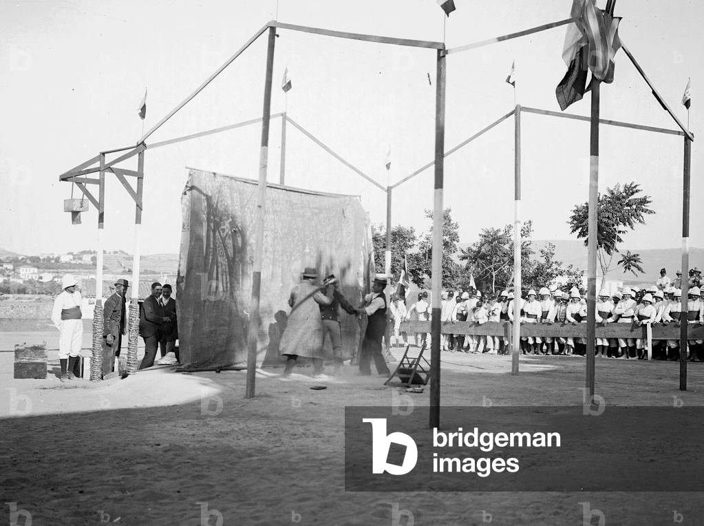 Greece, Chania, Crete: Crete's military campaign, Italian national party, games on an improvised scene with an audience of hilarious soldiers, 1908