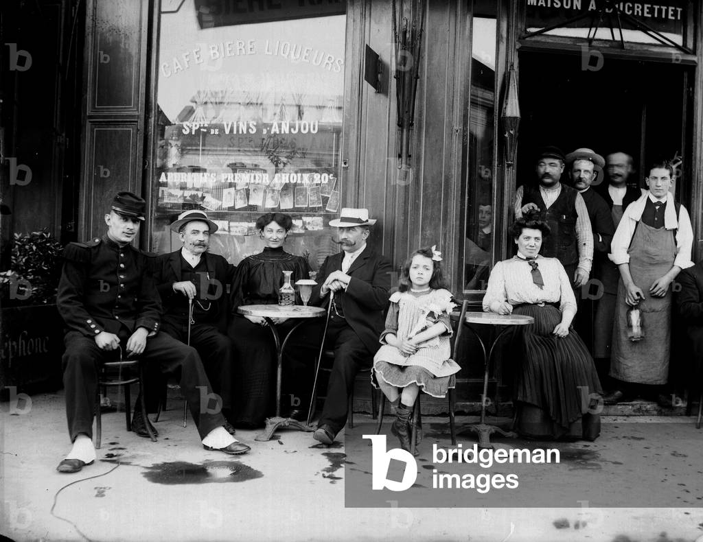 France, Ile-de-France, Paris (75): 43 rue Crozatier, Cafe Tobacco, Liqueurs - Maison A Ducretet - Animated view, 1900