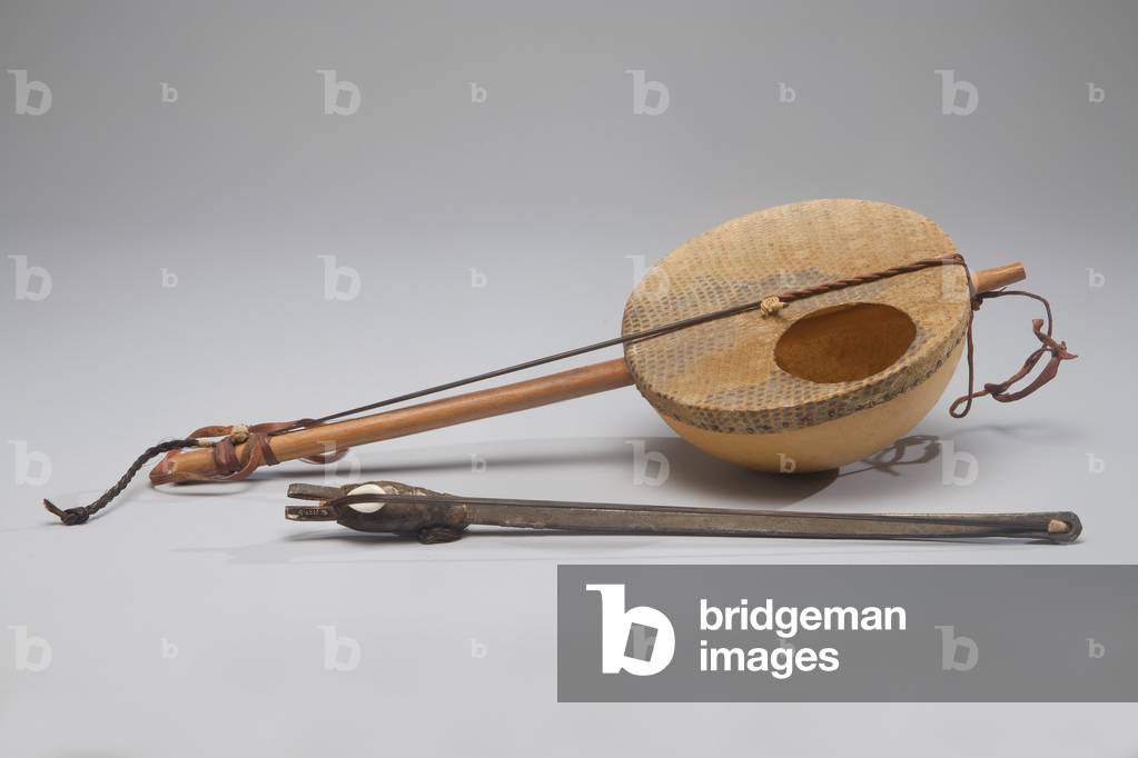 Fiddle and bow, Hausa people (Nigeria), collected between 1960-73 (mixed media)