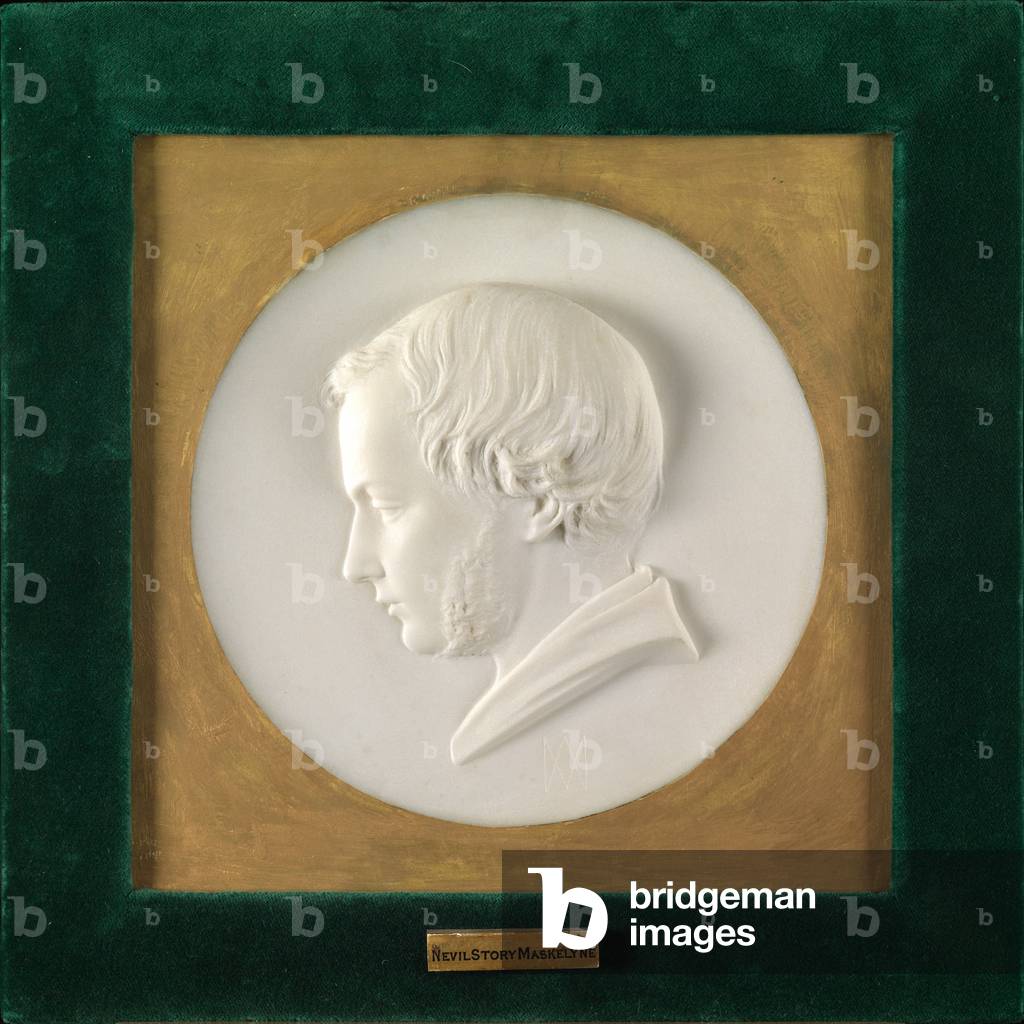 Nevil Story Maskelyne (marble) (pair of 869548)
