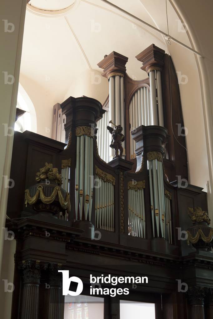 Parish church (Onze-Lieve-Vrouw-Hemelvaartkerk). Interior. The organ, Van Peteghem.