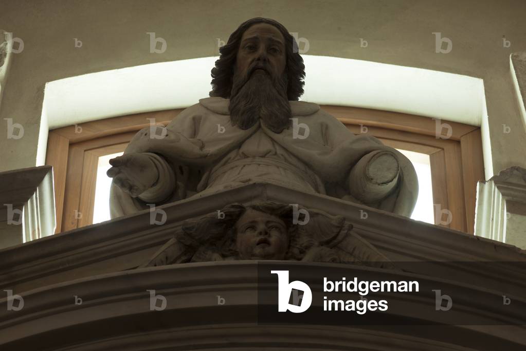 Parish church (Iglesia Santa Cruz). Former cathedral. Interior. Detailof entrance portico. Top. Statue of God the Father.