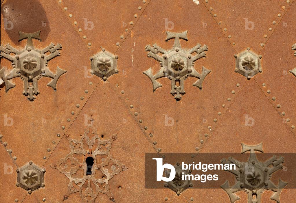 Cathedral (Catedral de Santa María, la Seu). West façade. Detail. The entrance doors. Ironwork.