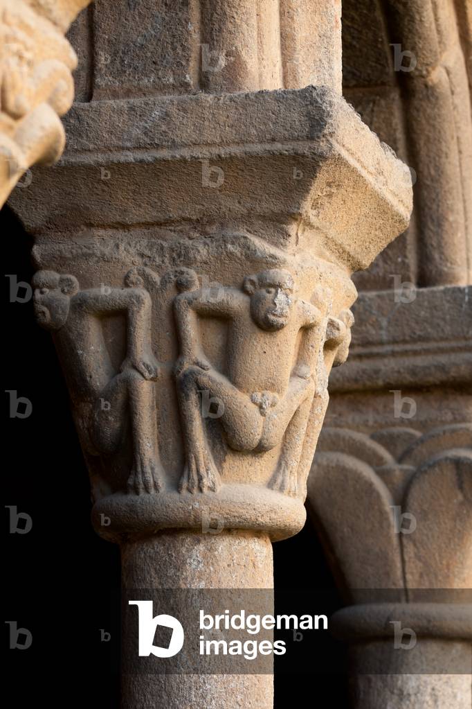 Cathedral. The cloister. A capital. Romanesque. 12th century.