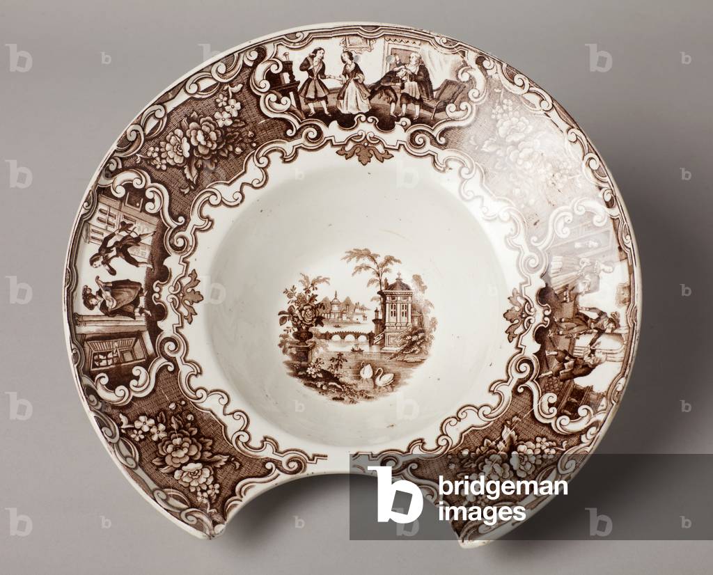 Shaving bowl. Manufactory Pickman. 19th century. Museum inventory no: 400.1.