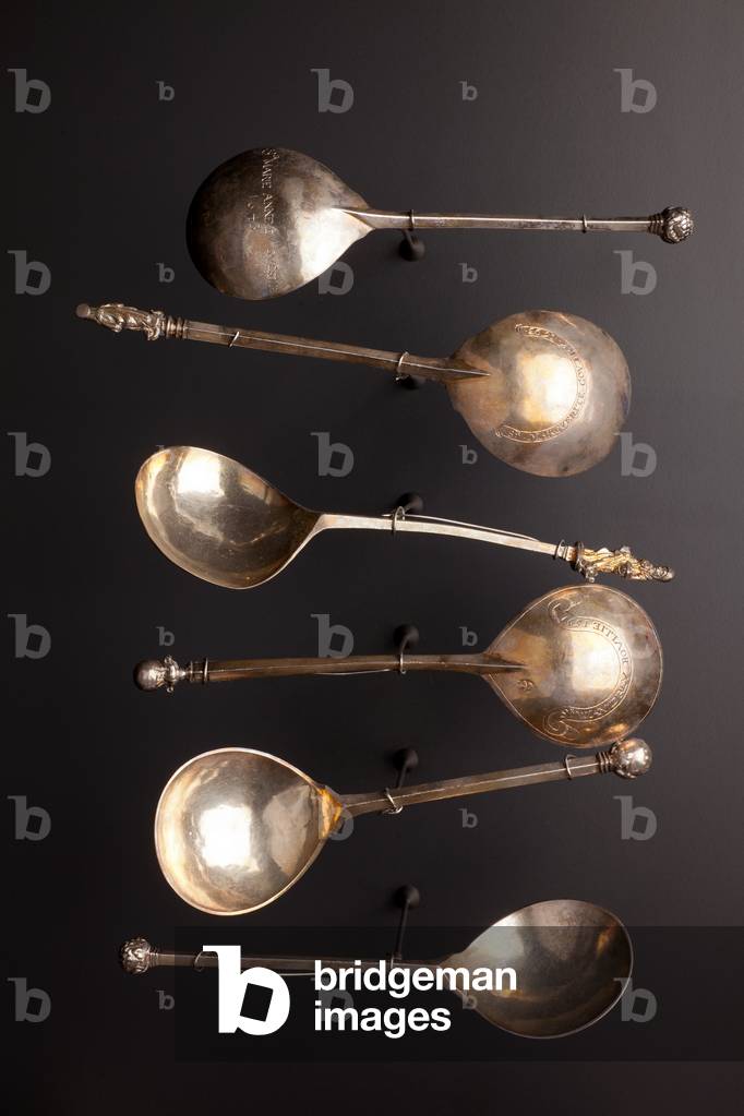 Series of six spoon. 17th century.
