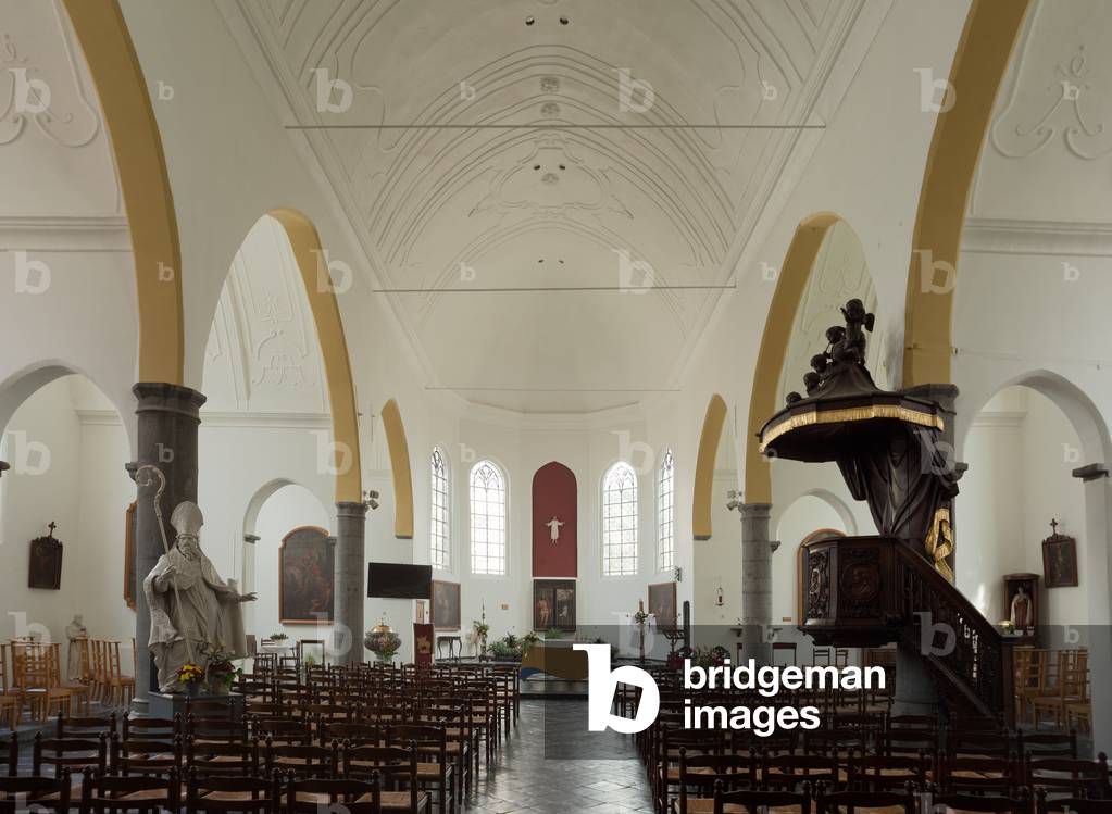 Church (Eglise Saint-Martin). Interior. The nave.