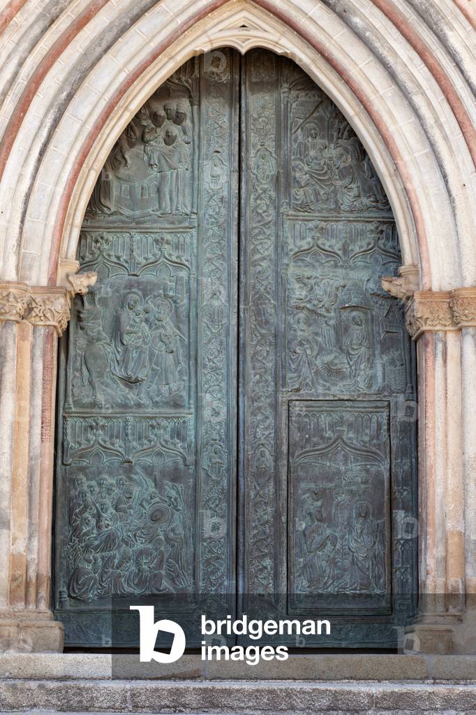 Church Facade, Real Monasterio de Santa María, Guadalupe, Extremadura, Cáceres, Spain (photo)