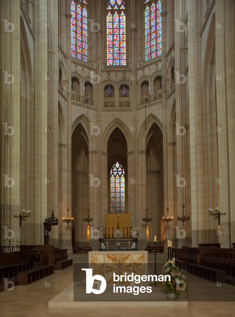 Cathedral (Cathédrale Saint-Pierre). Interior. The choir.