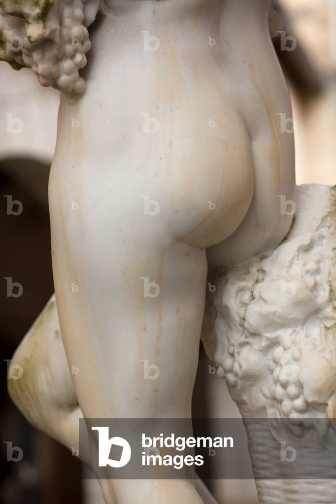 Statue of a woman (Belles vendanges) by Lucien Pallez. 1911, detail, Town hall, Bazas, Nouvelle-Aquitaine, Gironde, France (photo)