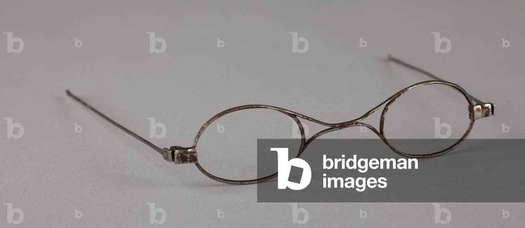 Spectacles. collection Bernard Girod.