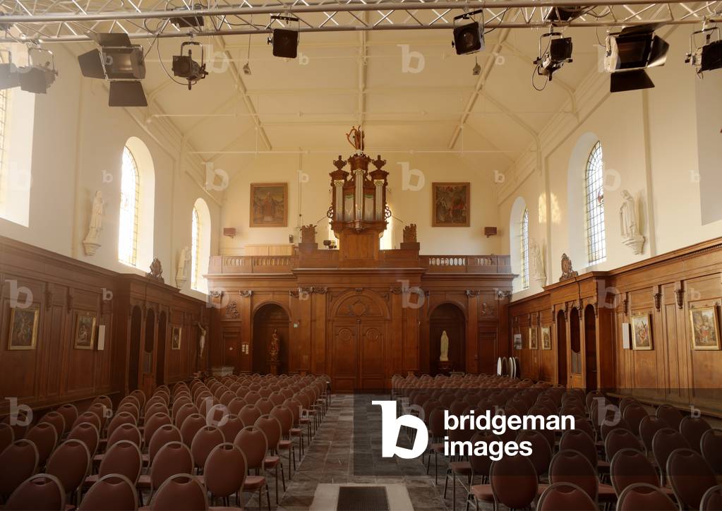 Maarke. Parish church (Sint-Eligius). Interior. The nave. East to west.