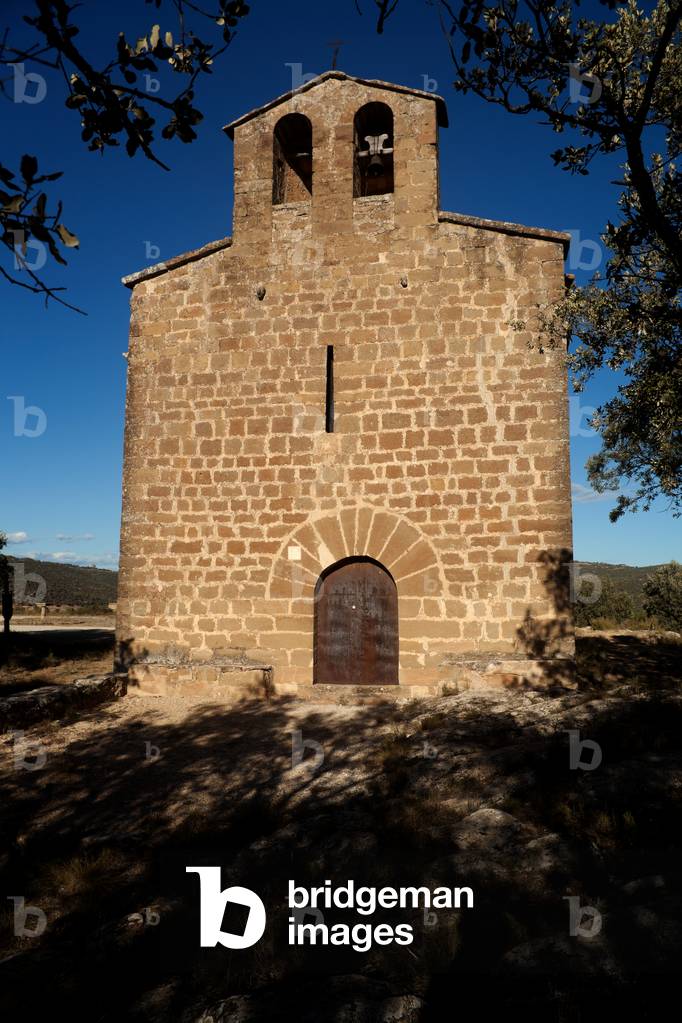 Lloberola. The Place of pilgrimage (Santa María de Lloberola). The chapel. Exterior. The West façade.