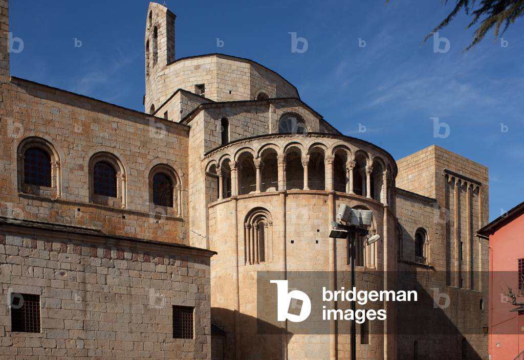 Cathedral. Exterior. The chevet. Romanesque. 12th century.