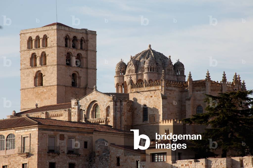 Cathedral. Exterior. Southeast. The tower and the dome over the crossing. Romanesque. 1151 - 1174.
