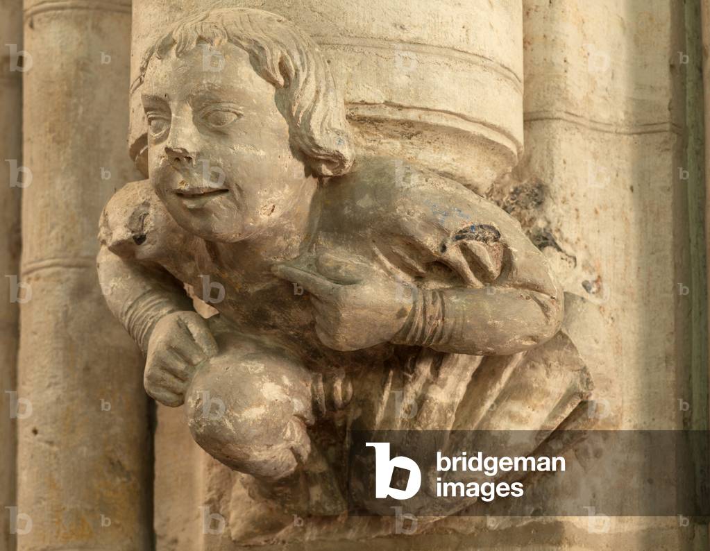 Church (Église Saint-Sauveur du Petit-Andely). Interior. The choir. A corbel.