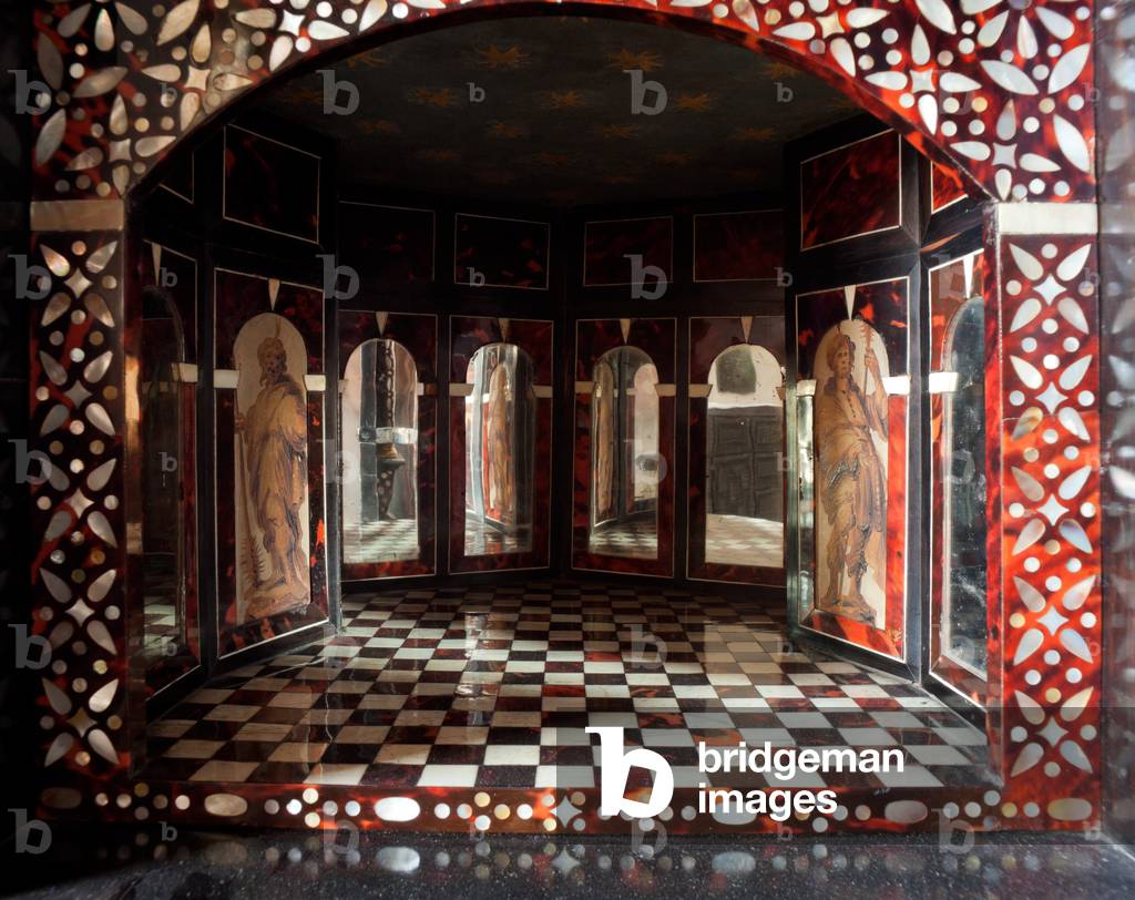 Town hall. MOU Museum Oudenaarde. Furniture Cabinet. Wood and decorative materials. Inlaid work. Text ANODE 1676. Detail.