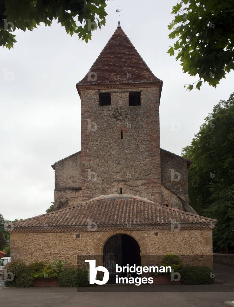 Parish church (Église Saint-Pierre de Saint-Gein). Exterior.