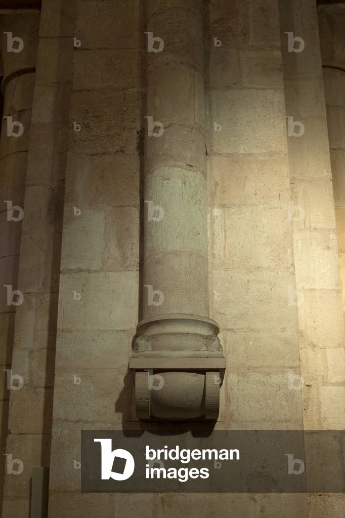 Monastery (Monestir de Poblet). The church. Interior. The nave. Detail. A pillar. Romanesque. 12th century.