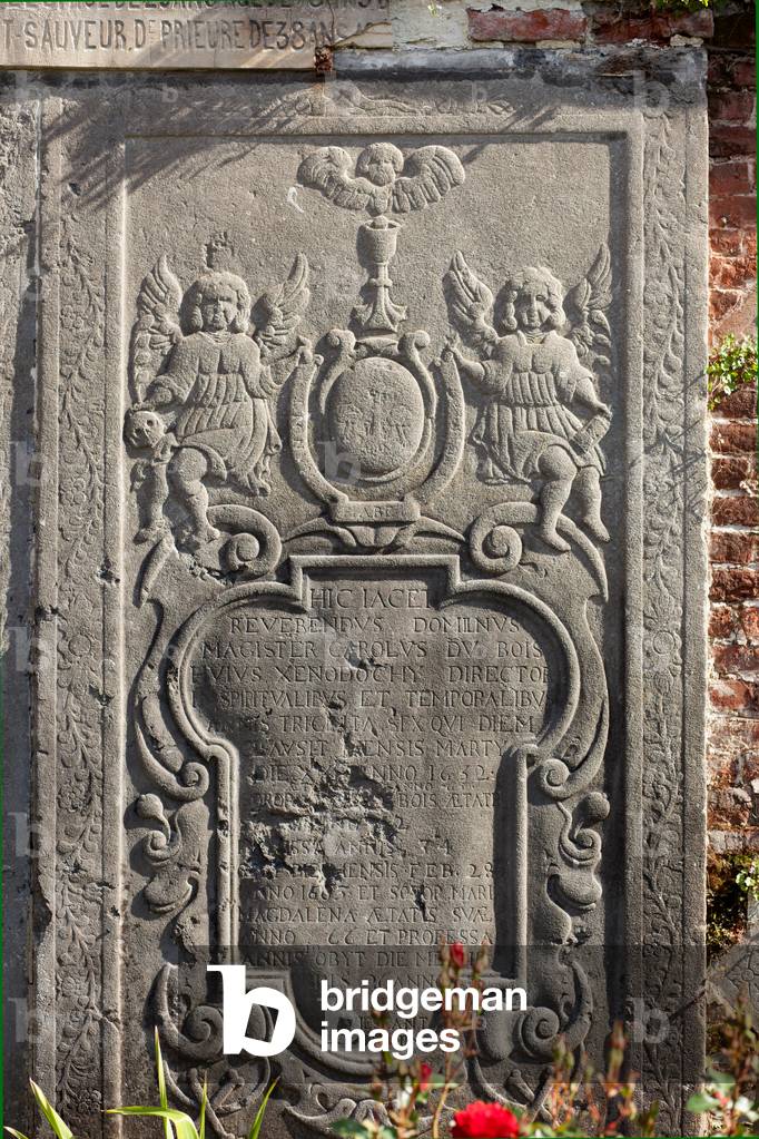 The garden. Detail. Funeral bas-reliefs.