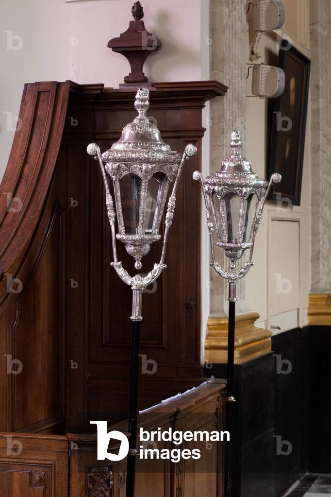 Parish church (Sint-Bavokerk). Interior. Procession lanterns.