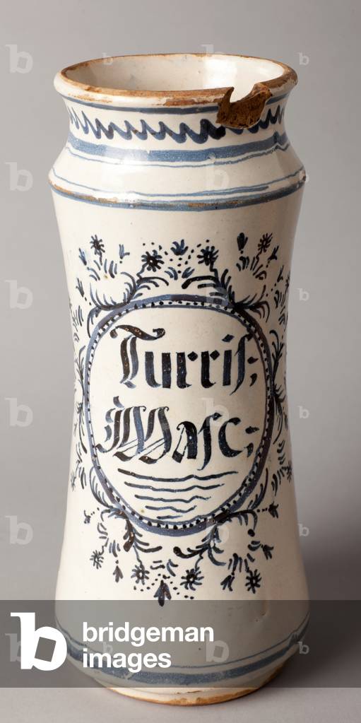 Pharmacy can. Glazed earthenware. Terol. 18th century. Museum inventory no: 1299.1.
