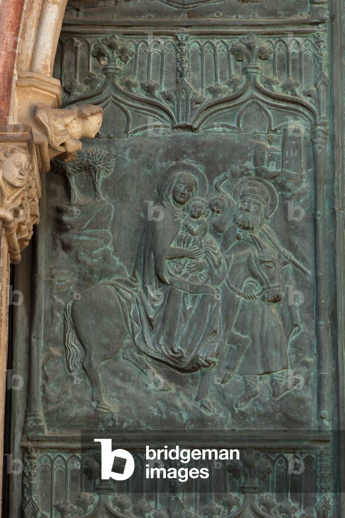 Detail from the church door, Real Monasterio de Santa María, Guadalupe, Extremadura, Cáceres, Spain (photo)